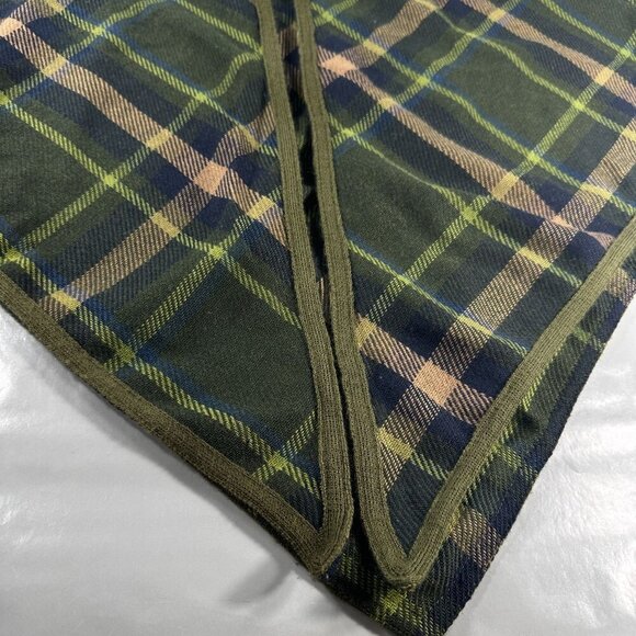 IKC Country Wear Cape Womens Italian Yarn Shawl Sweater Windowpane Plaid V Neck - Picture 4 of 13